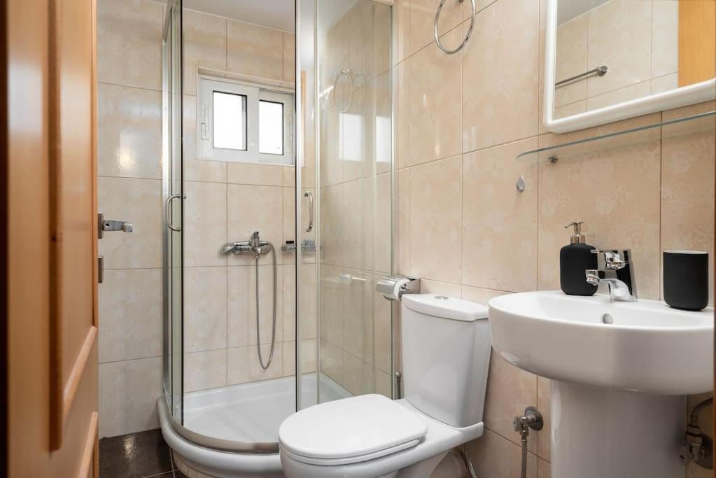 Modern Two Level Apartment In The Heart Of Athen Eksteriør bilde