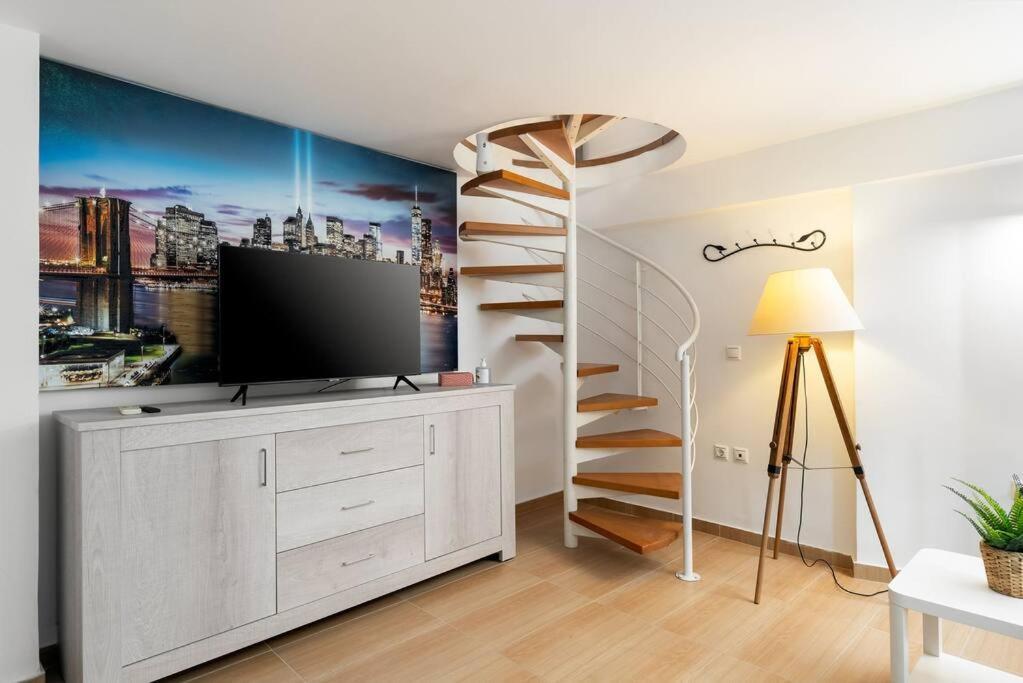 Modern Two Level Apartment In The Heart Of Athen Eksteriør bilde